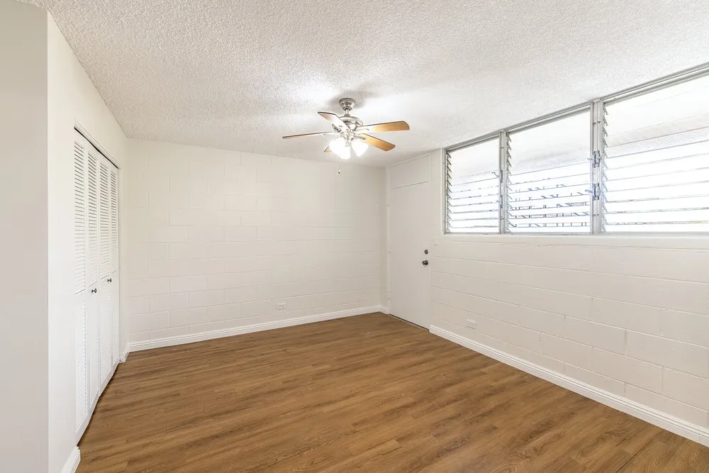 Slide of Hana Ho Painting