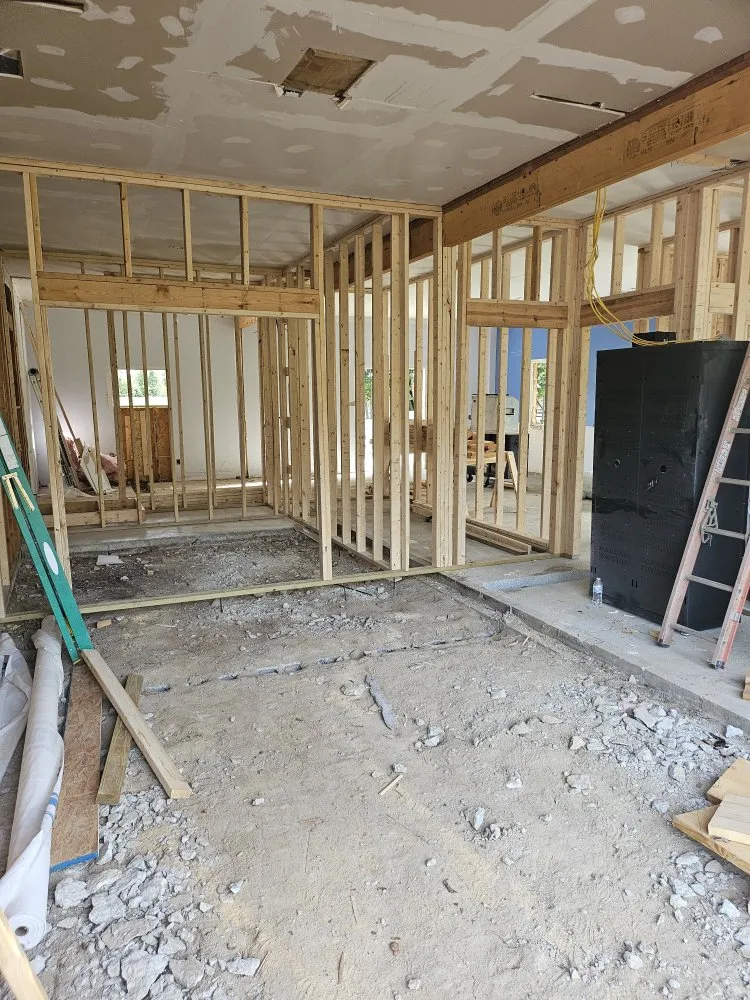 Slide of Handfeld Home Xperts