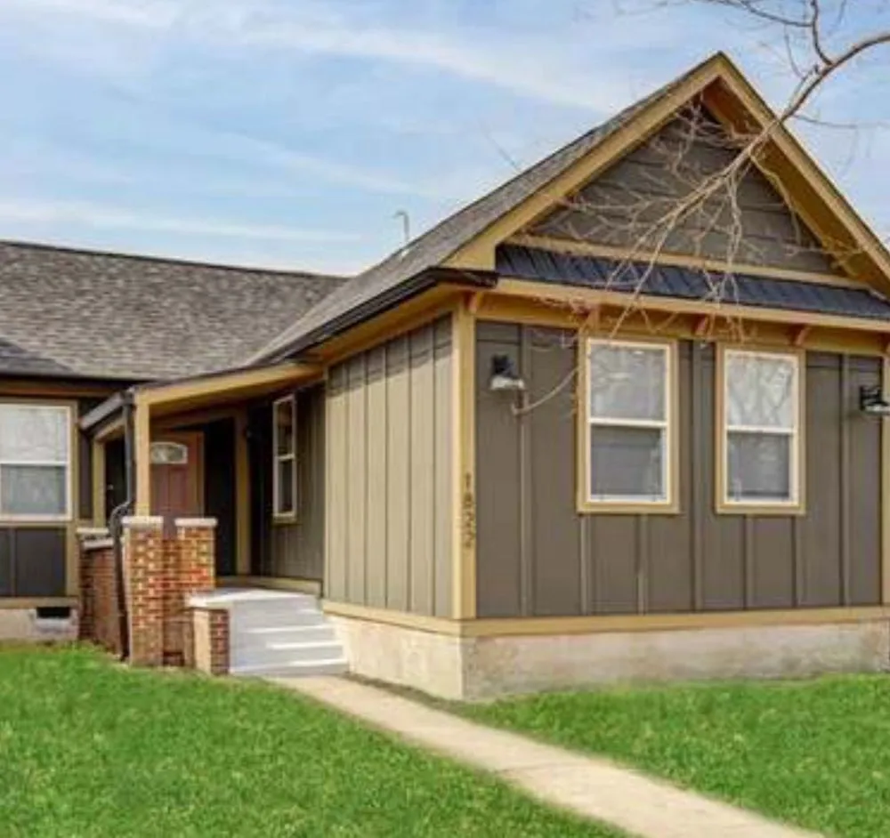 Slide of Handfeld Home Xperts