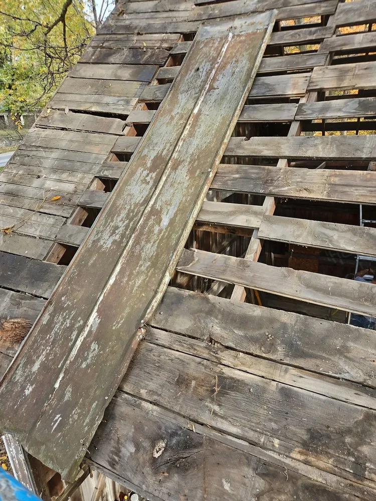 Slide of HandH construction fulley insured