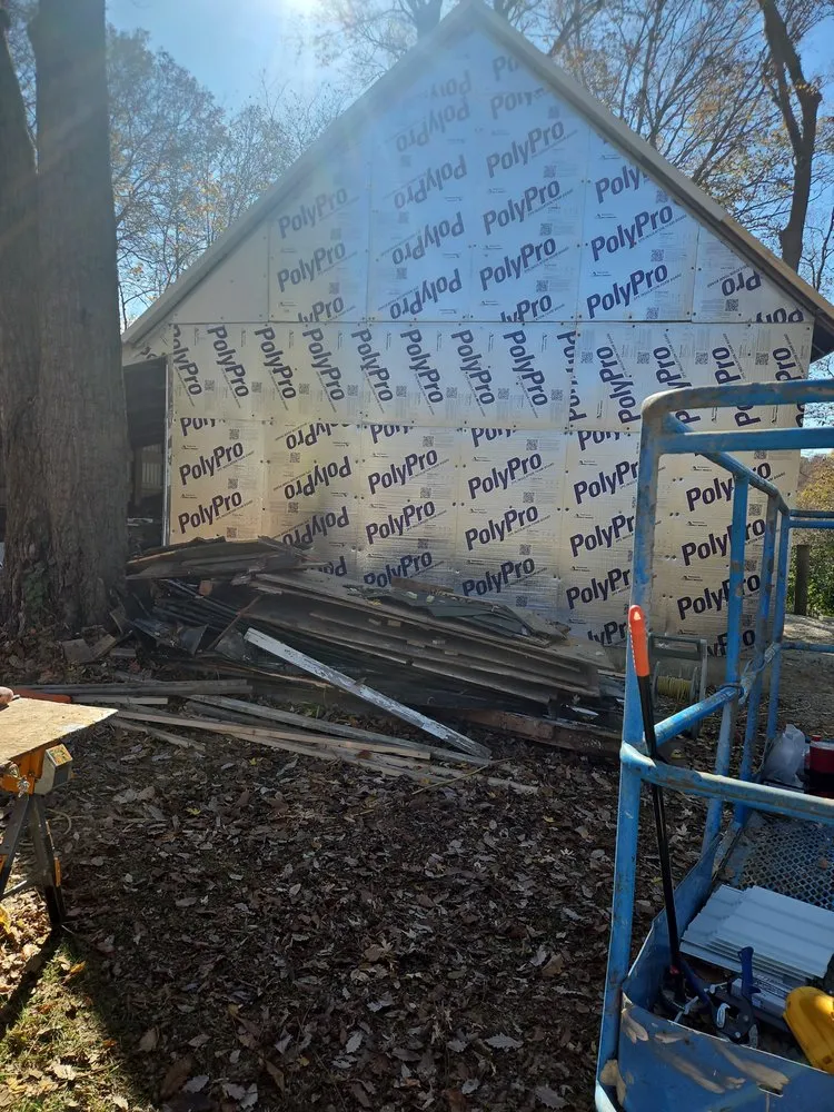 Slide of HandH construction fulley insured