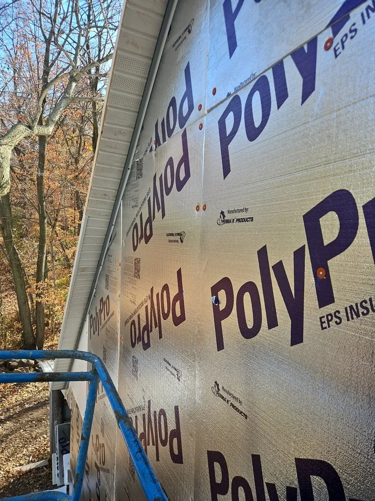 Slide of HandH construction fulley insured