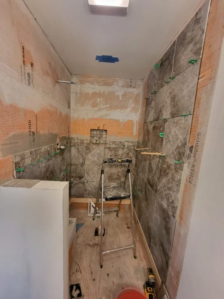 Slide of Handros Construction