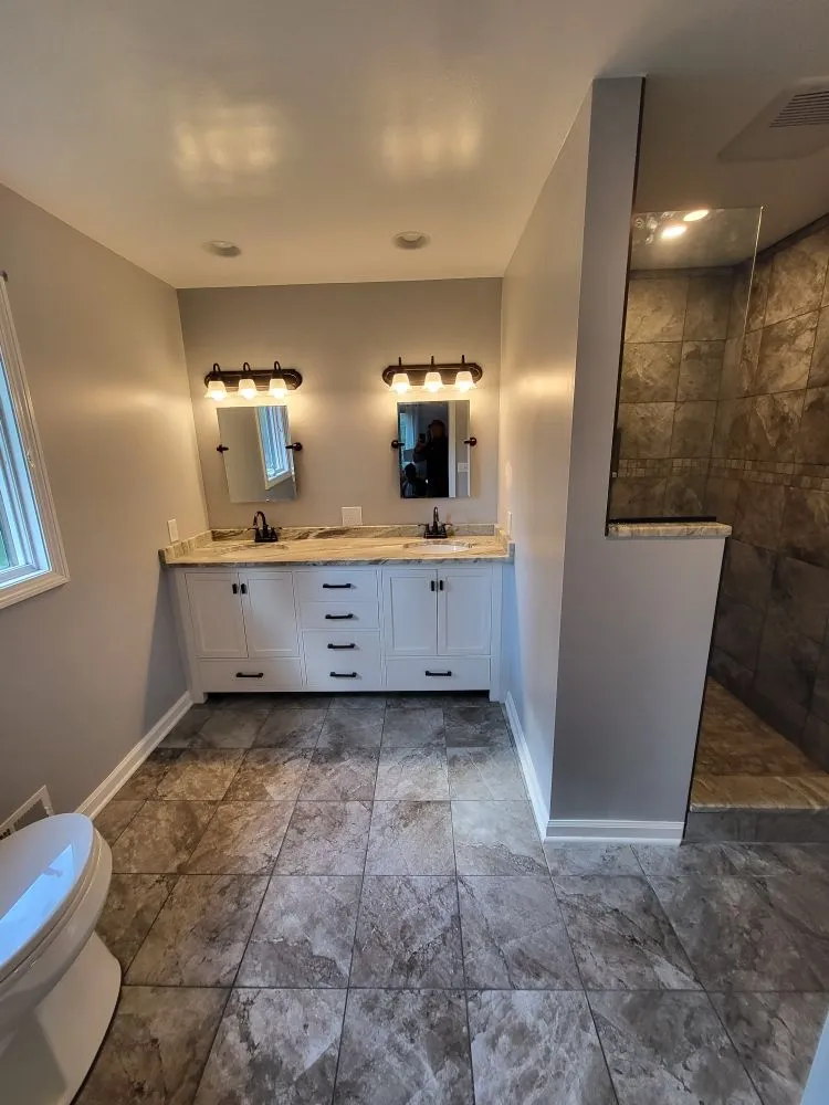 Slide of Handros Construction