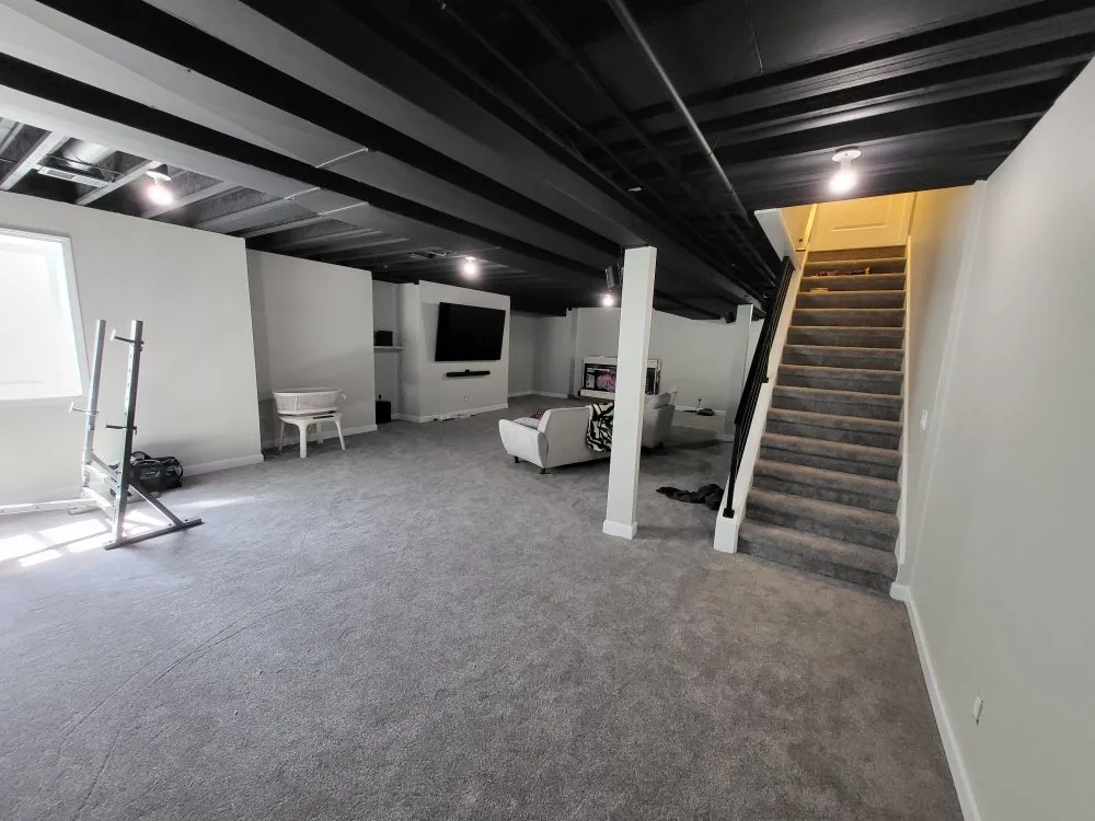 Slide of Handros Construction