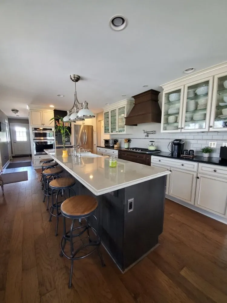 Slide of Handros Construction