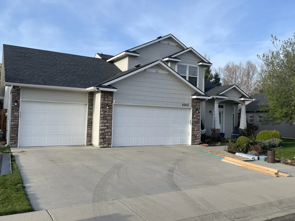 Slide of Handsome Roofing