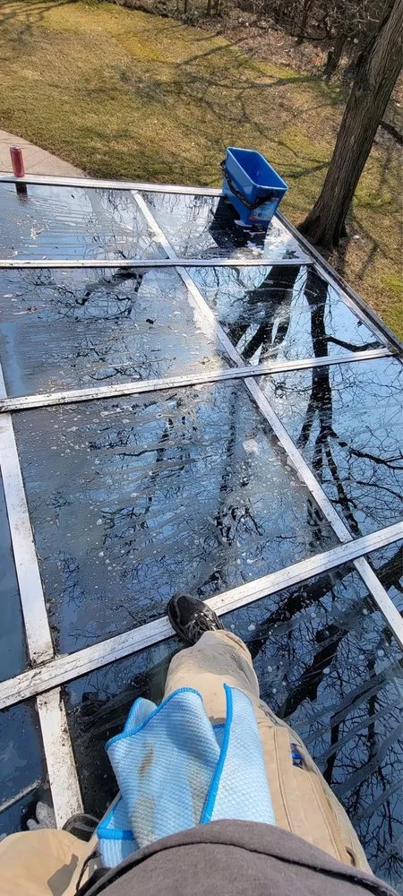 Local flat roof repair in St. Clair Shores, MI by Handy Dandy Services