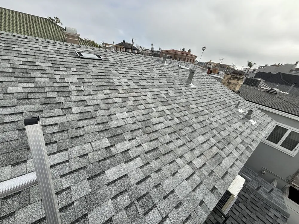 Slide of Handy Roof Solutions