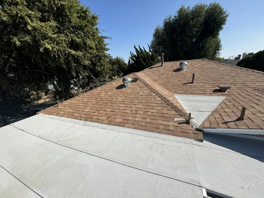 Slide of Handy Roof Solutions