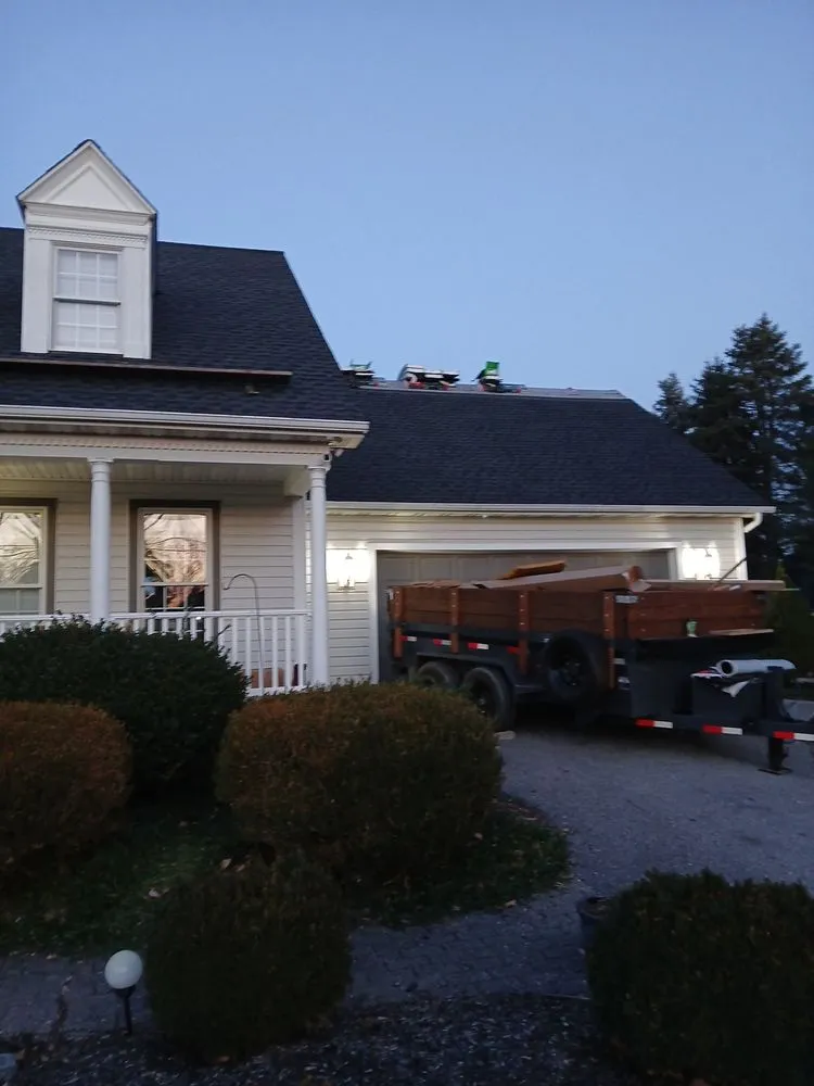 Local residential roofing service in Seven Valleys, PA - Handy Roofing