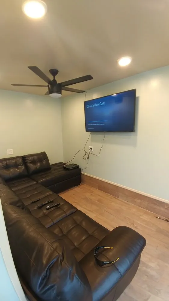 Slide of Handy Services