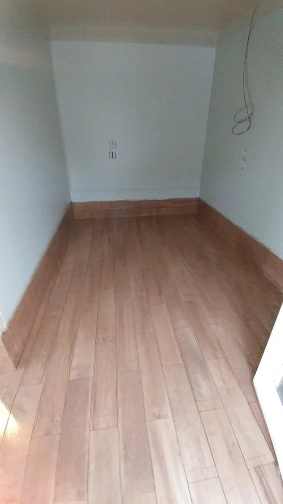 Slide of Handy Services