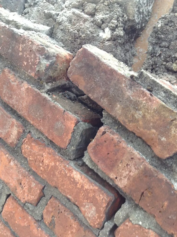 Slide of Handyable Roofing