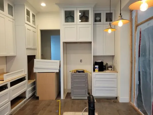 Handyman  General Services Logo