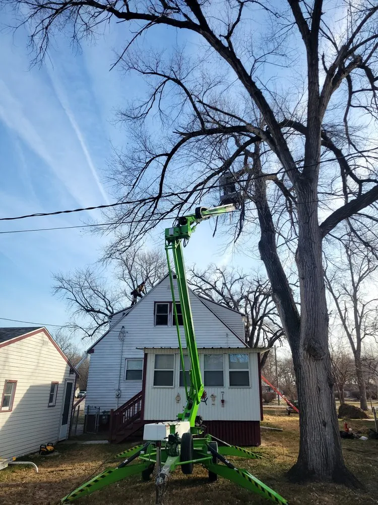 Slide of Handyman & More