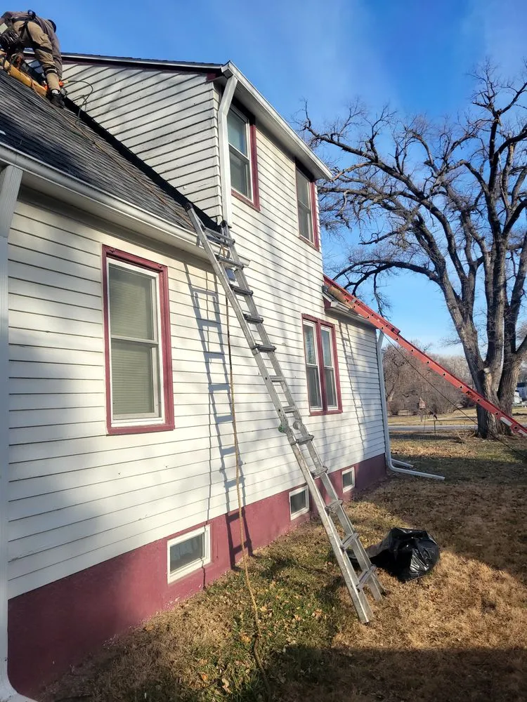 Slide of Handyman & More