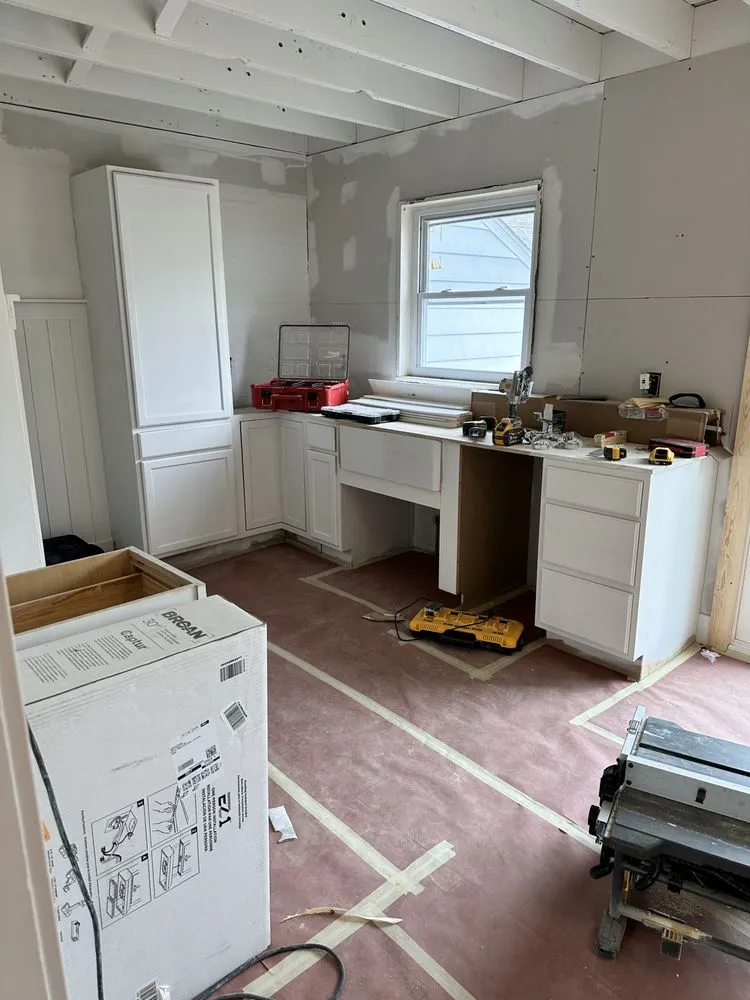 Slide of Handyman Builders & Management