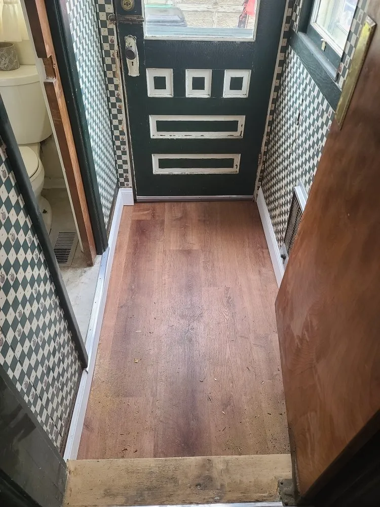 Slide of Handyman Dan 716