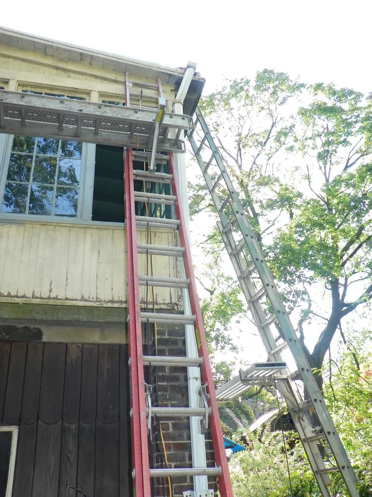 Slide of Handyman On The Hill