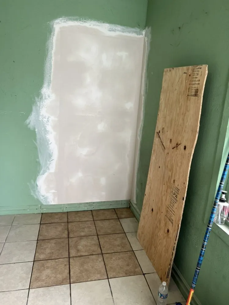 Slide of Handyman Rivera