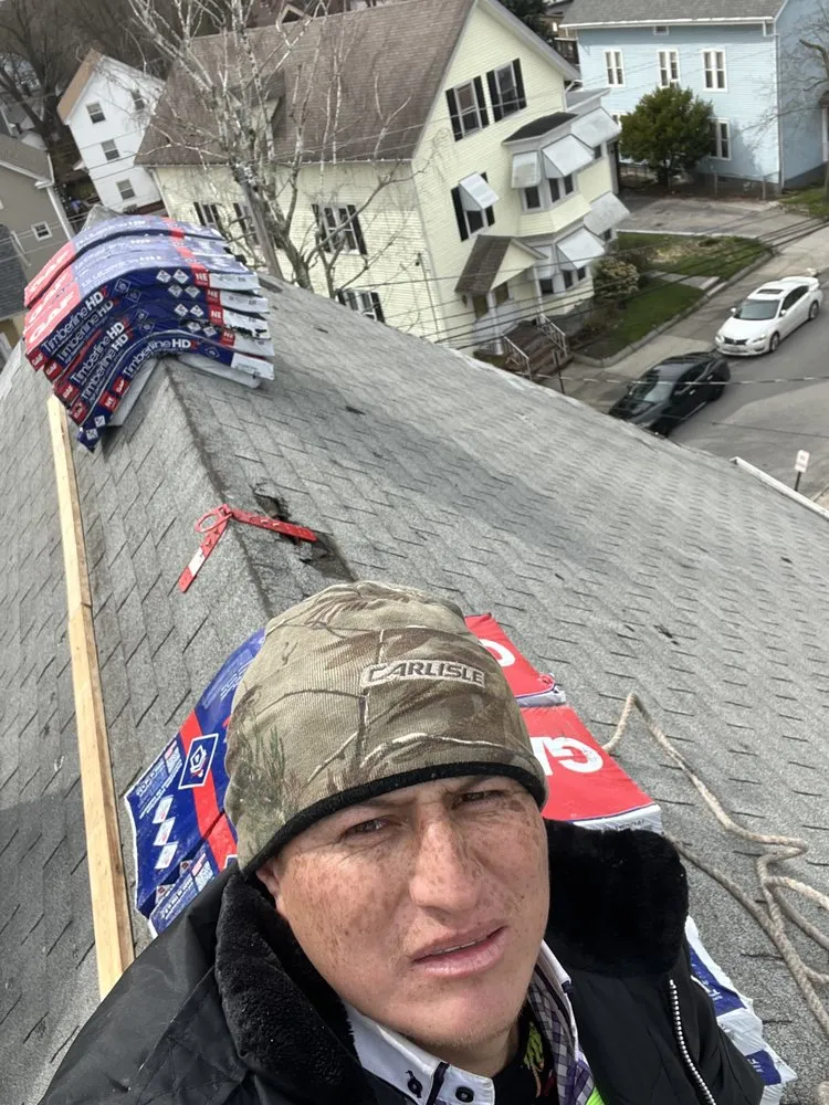 Slide of Handyman Salvador