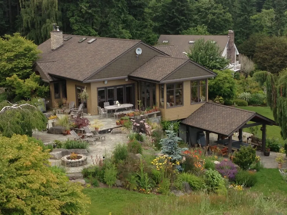 Slide of Hanley Construction