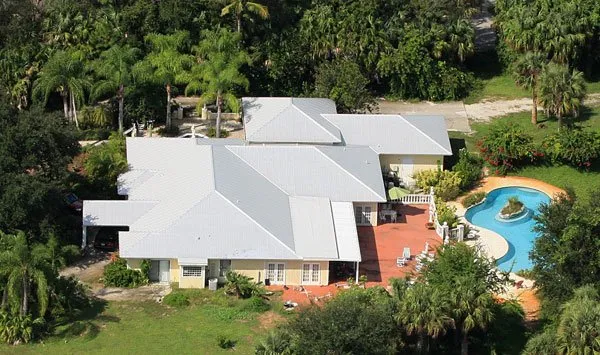 Slide of Hannabri Roofing