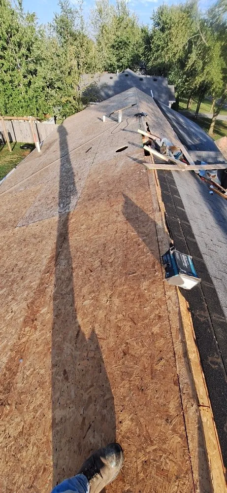 Slide of Hanneken Roofing & Construction