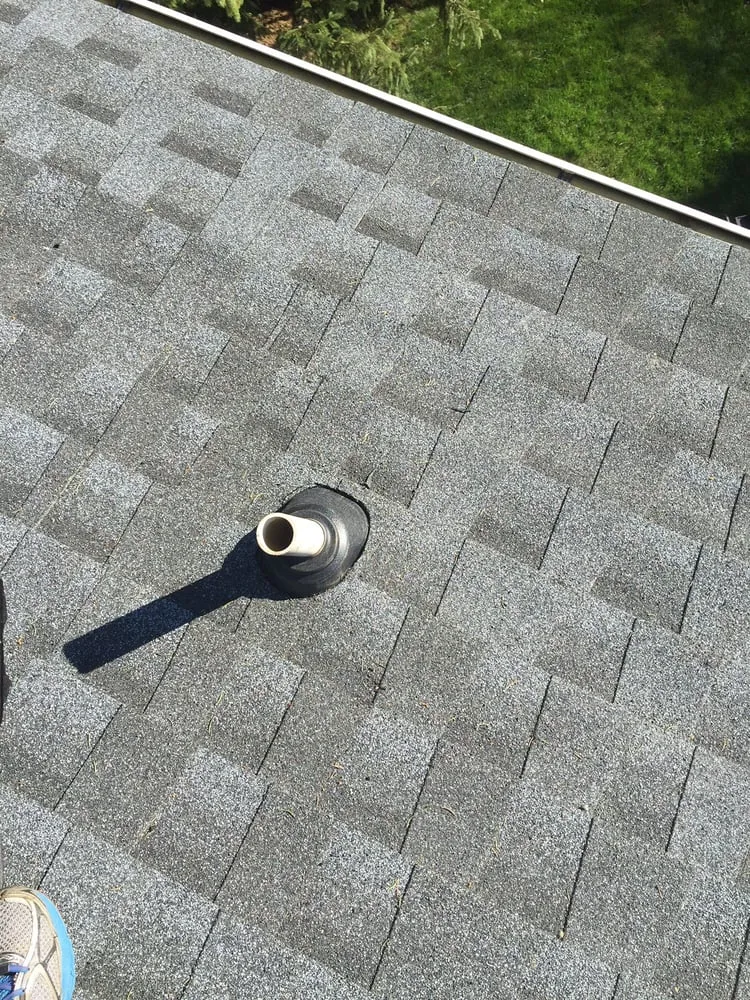 Expert shingle roofing service experts serving Snow Shoe, PA - Happy Valley Roofing & Siding