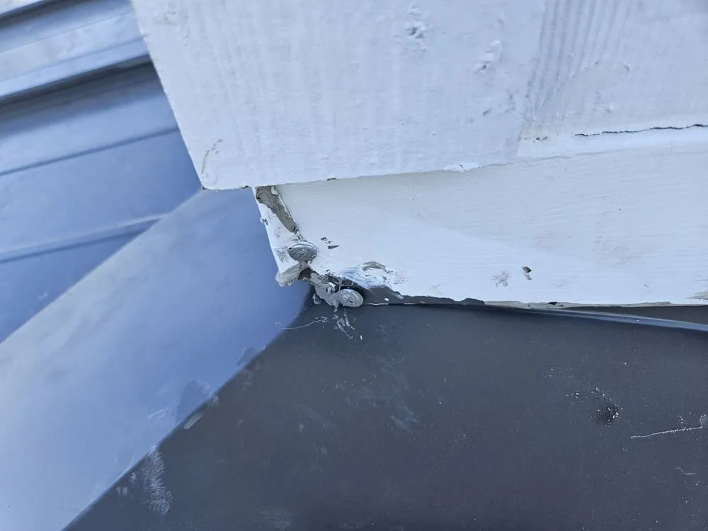 Slide of Harbor Roofing