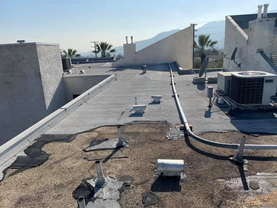 Slide of Harbor Roofing Services