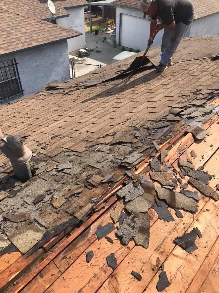 Slide of Harbor Roofing Services