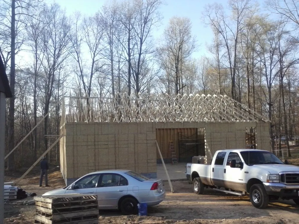 Licensed roof replacement in Hollywood, MD - Hardesty's Handyman Service