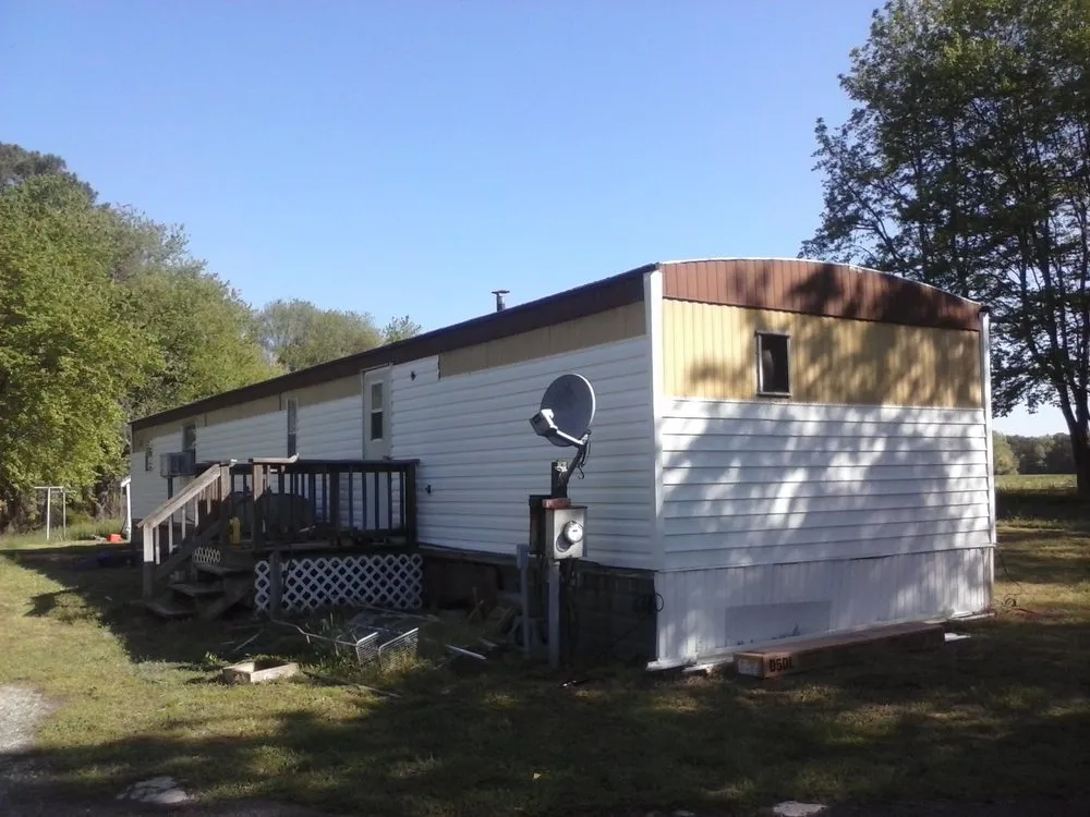 Top-rated flat roof repair experts serving Hollywood, MD - Hardesty's Handyman Service