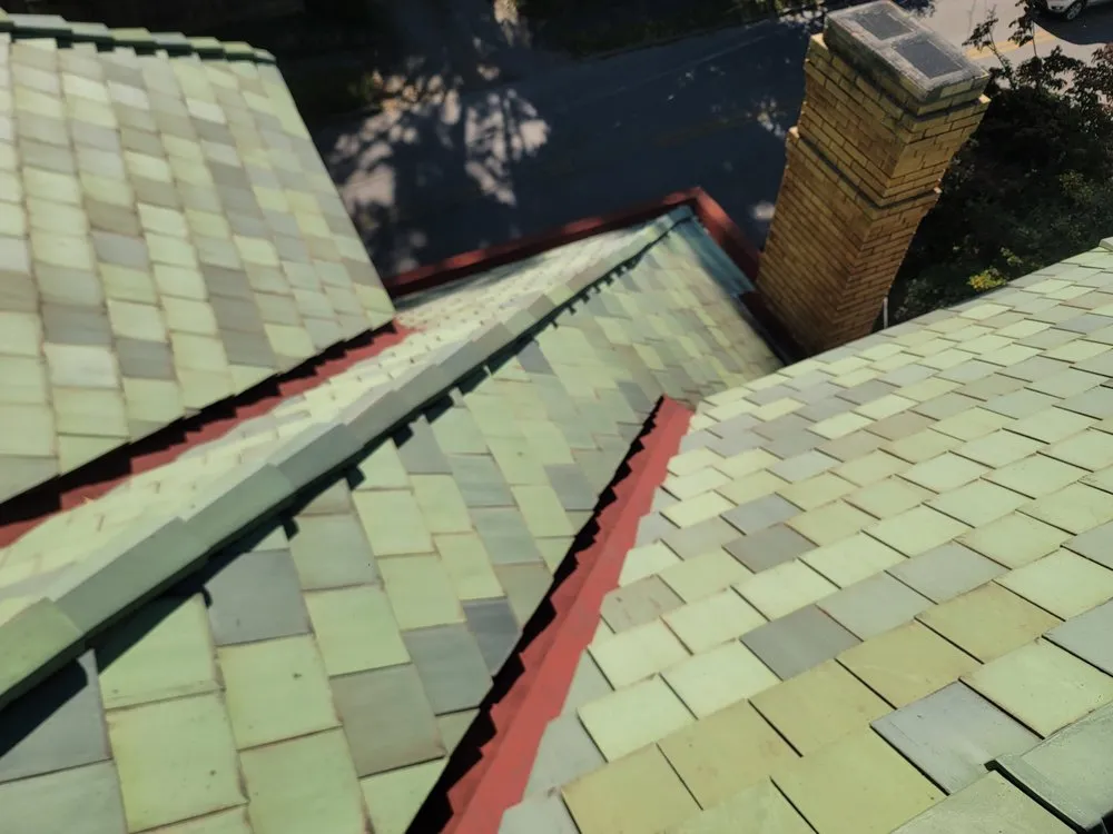 Slide of Hardt Roofing