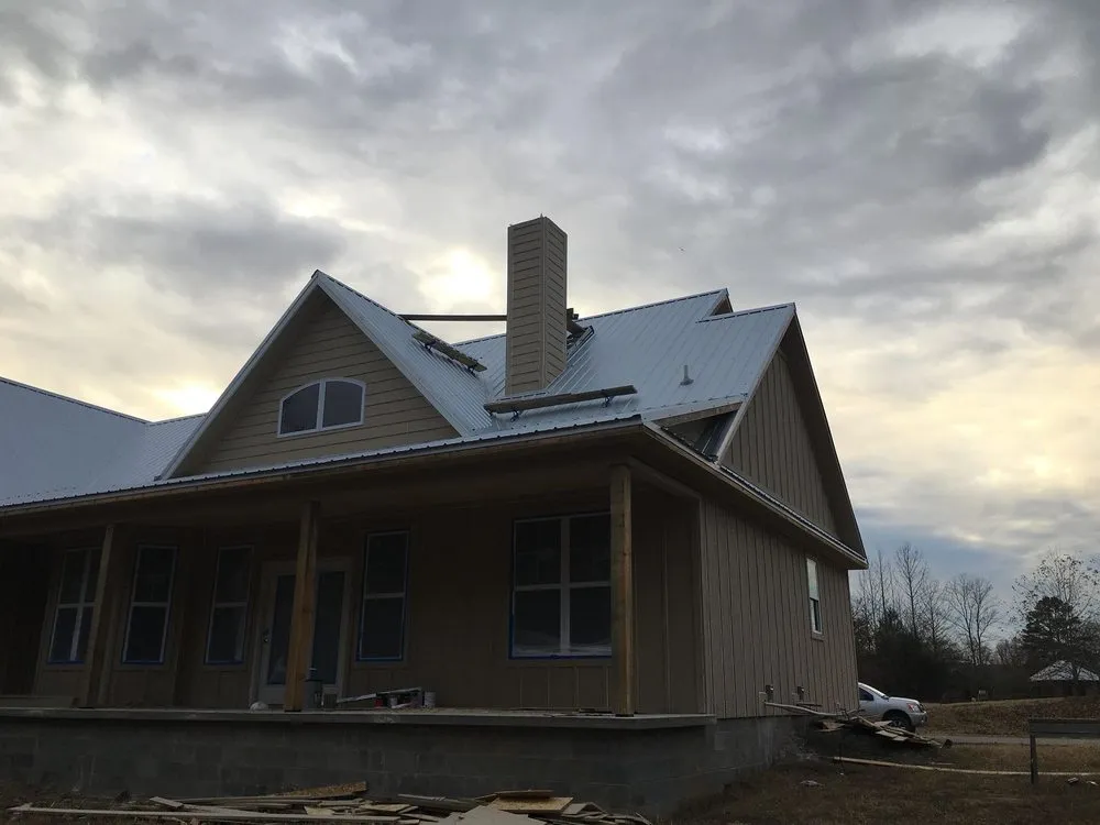 Slide of Hardwick Siding and Windows