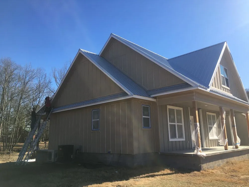 Slide of Hardwick Siding and Windows