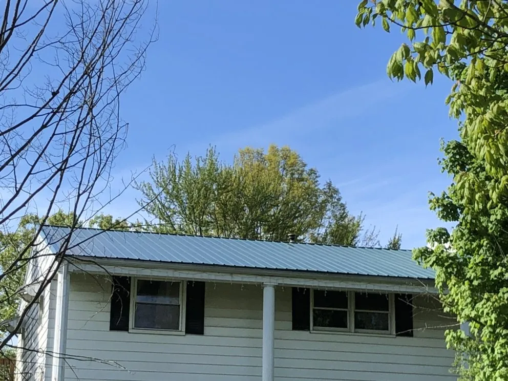 Slide of Hardy Roofing