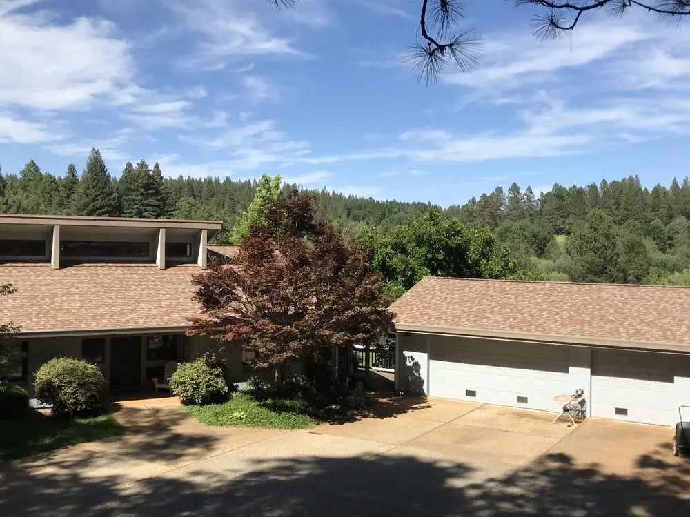 Slide of Harlan Quality Roofing