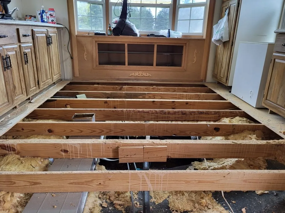 Licensed roof repair experts serving Six Lakes, MI - Harner Roofing and Construction