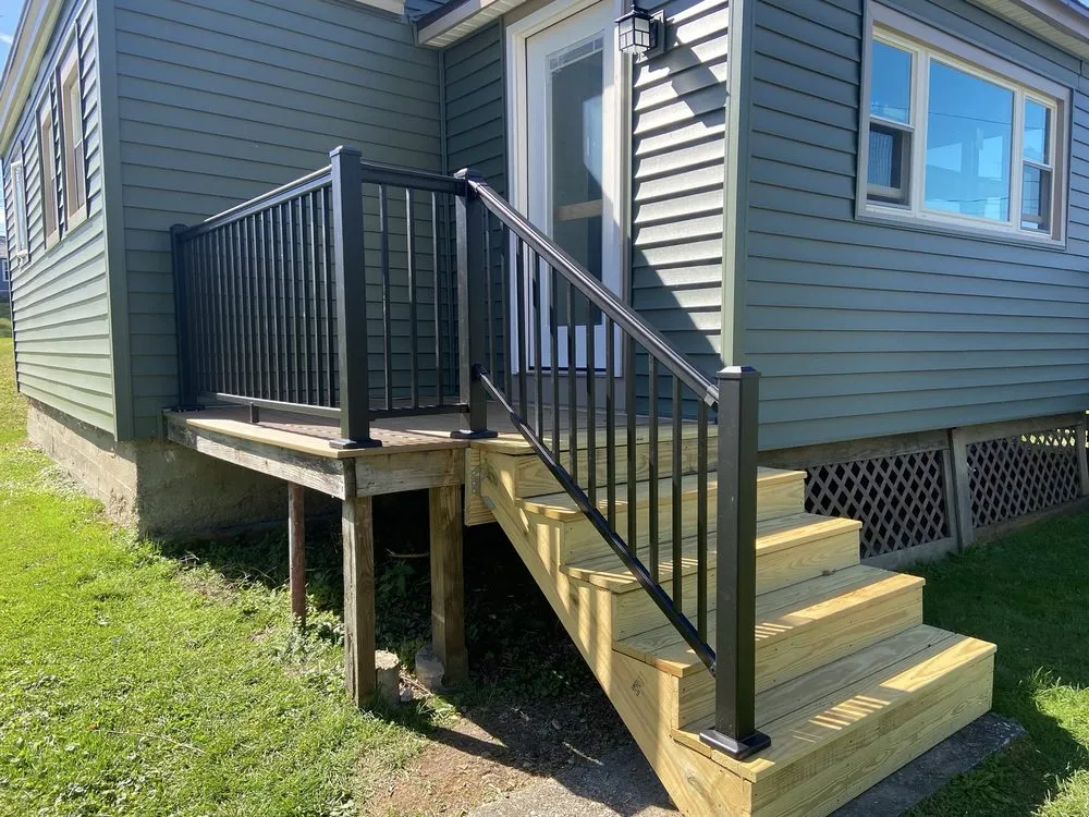 Slide of Harringtons Home Improvement