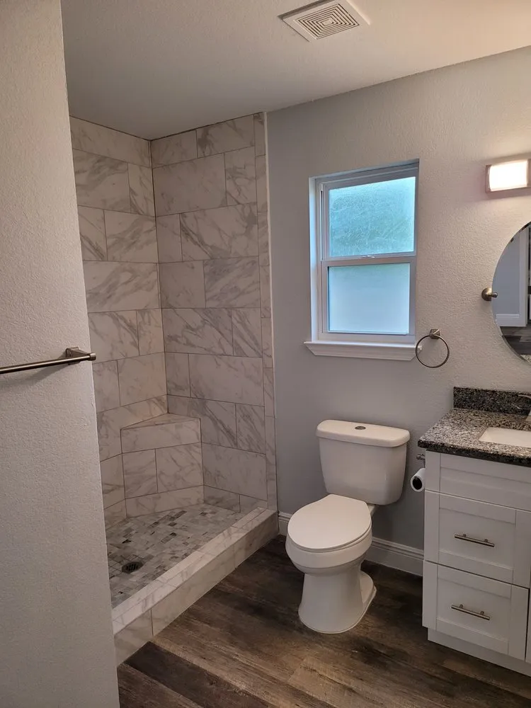 Slide of Harris & Holmes General Contractors & Construction