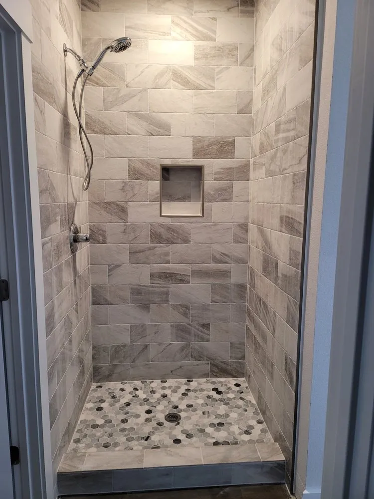 Slide of Harris & Holmes General Contractors & Construction