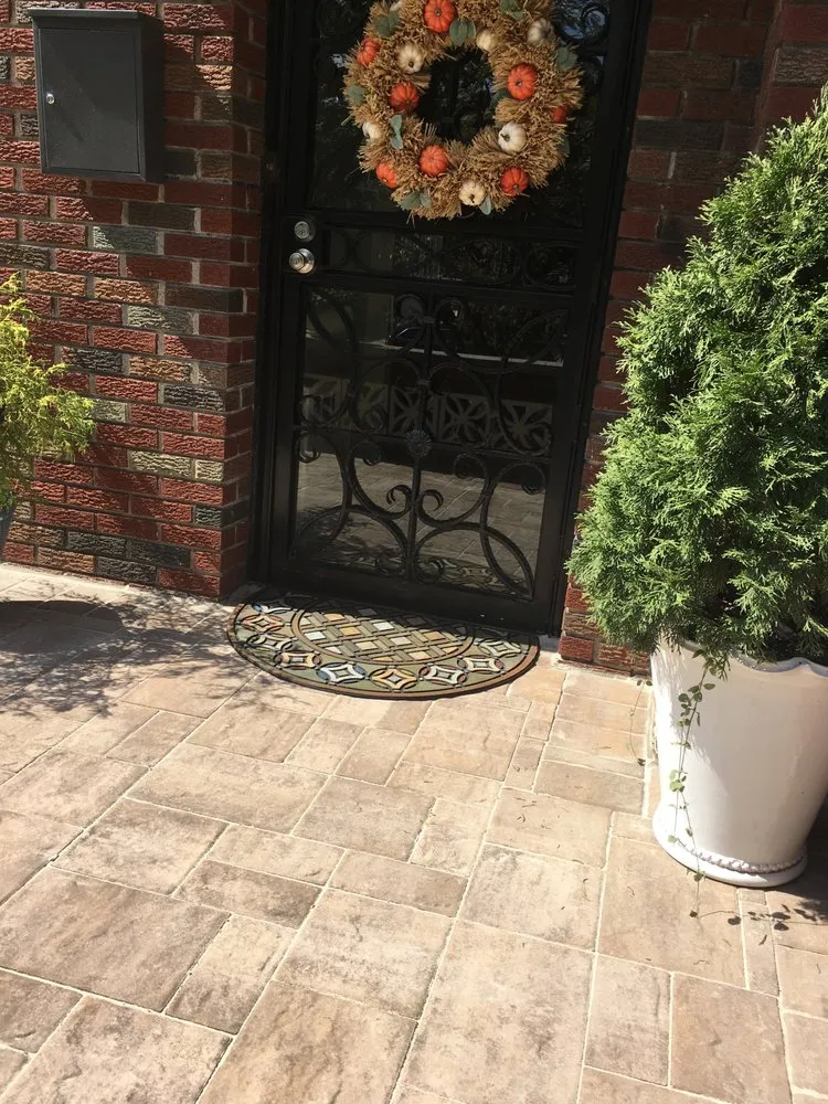 Slide of Harrow Construction & Management Services