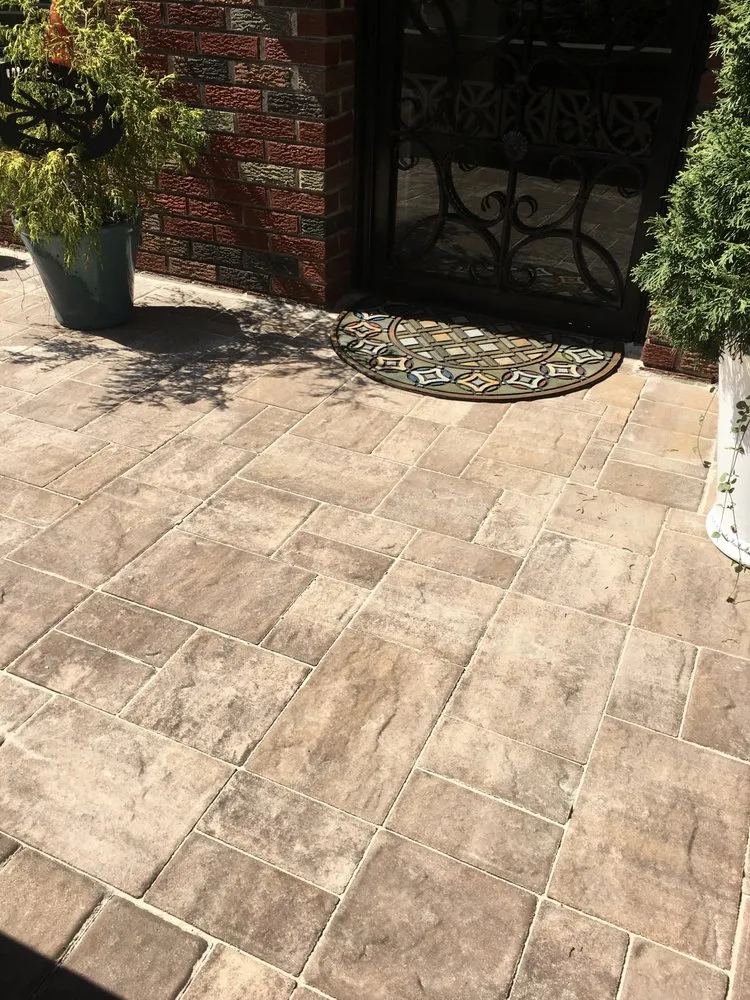 Slide of Harrow Construction & Management Services