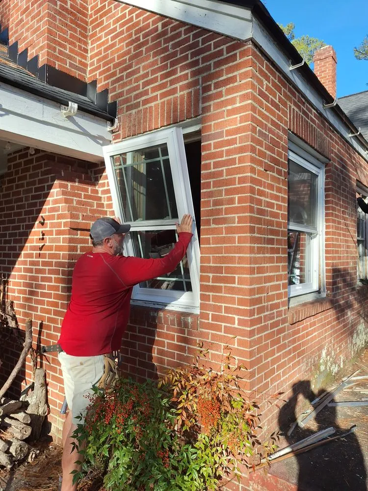 Emergency storm damage roof repair experts serving Castle Hayne, NC - Harts Windows,Siding & Roofing