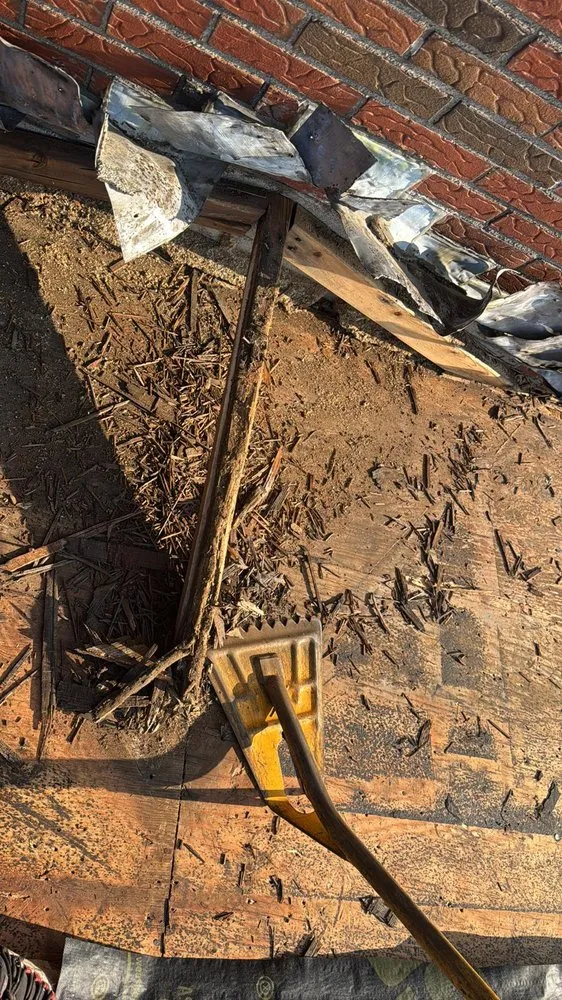 Slide of Harveys Roofing