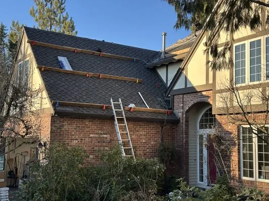 Hasskamp Roofing Logo