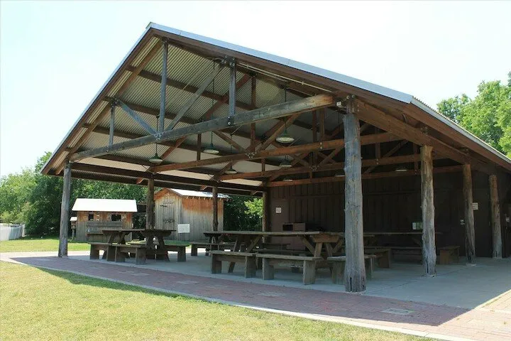 Slide of Hastings Roofing & Construction